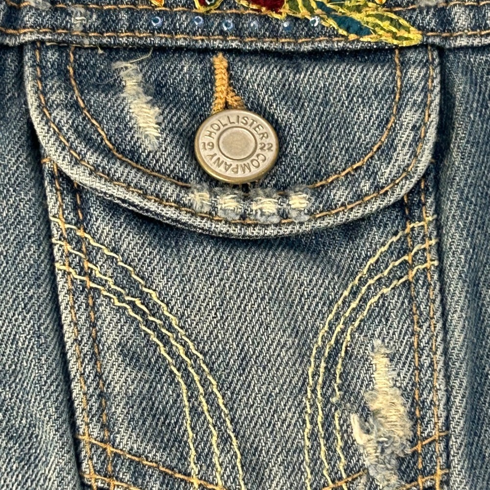 Hollister Cali Embroidered Denim Jacket Women's Size S Palm Trees Flowers Y2K - Picture 5 of 9